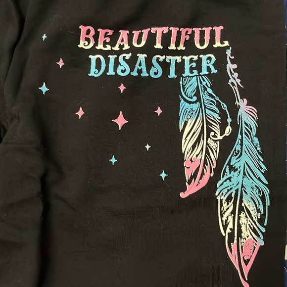 ☠️🖤Beautiful Disaster Shorts NEW Medium BNWT DC Midi shorts dram catcher - Picture 4 of 8